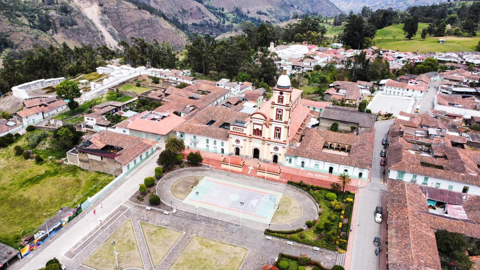 Hostal El Caminante El Cocuy Esterno foto
